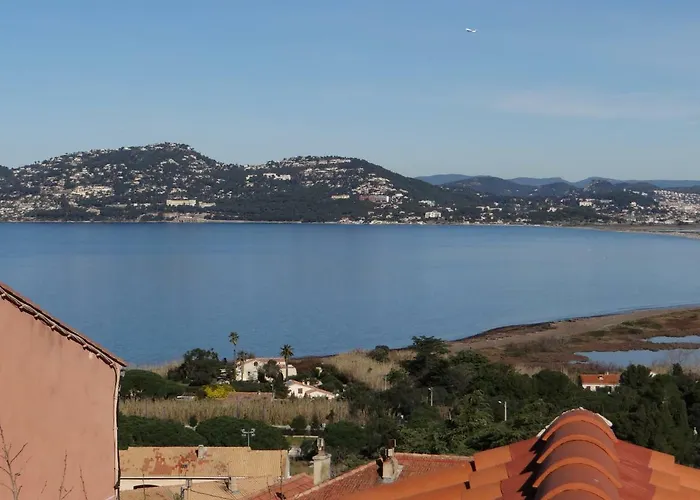 Vue Mer, Presqu'il De Giens